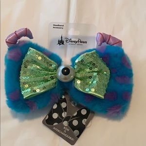 Walt Disney world interchangeable bow.